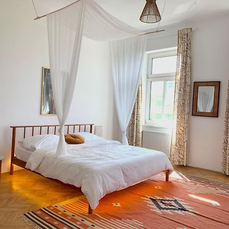 Bamboo City Apartment : A Cozy Family Haven In Vienna'S 9Th District Exterior foto